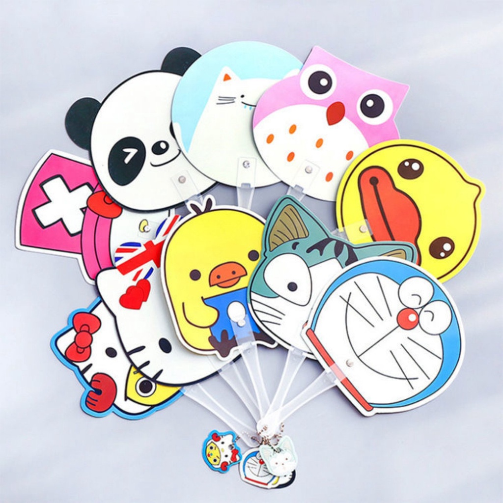 Quạt nhựa cầm tay nhiều hình